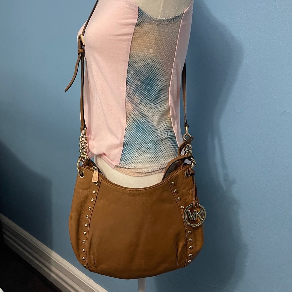 💕4th of July Sale💕 MK Brown Sling Bag